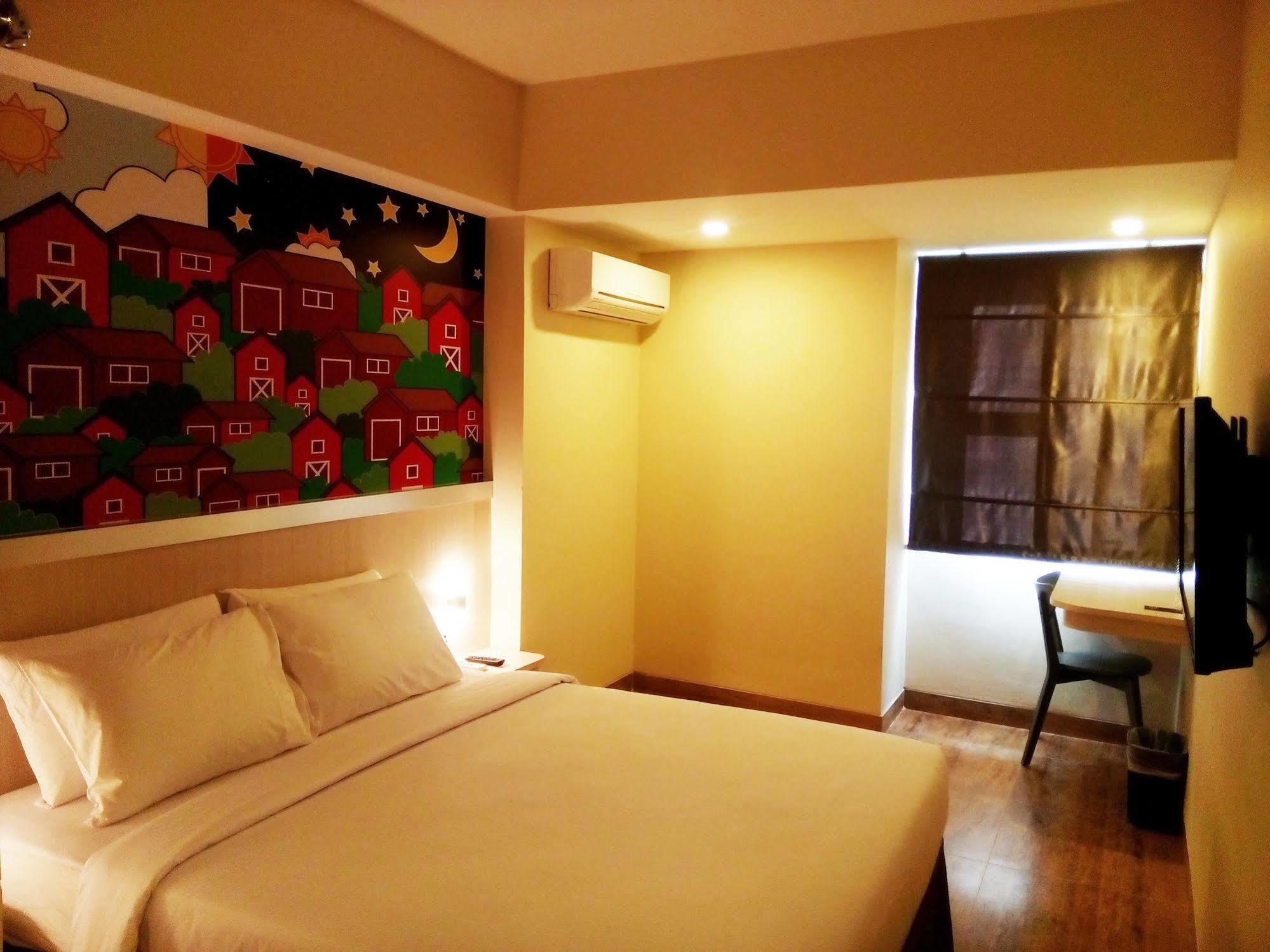 Nite And Day Batam Jodoh Square Hotel Exterior foto